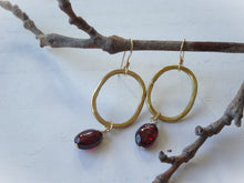 Load image into Gallery viewer, Gold Open Oval Earrings with Garnet