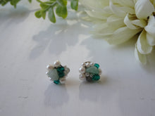 Load image into Gallery viewer, Green cluster studs