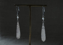 Load image into Gallery viewer, Textured metal drop earrings with pearl