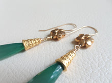 Load image into Gallery viewer, Exotic Emerald green Drop Earrings.