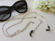 Load image into Gallery viewer, Simple Silver Eye Glasses Chain With Gemstones