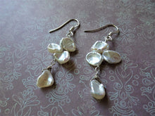 Load image into Gallery viewer, Keshi pearl triplet earrings