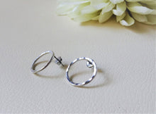 Load image into Gallery viewer, Silver Open Circle Earrings