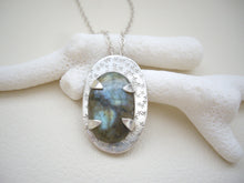Load image into Gallery viewer, Labradorite Avant-Garde Brooch Pendant, Obidome.