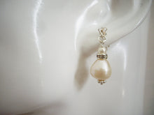 Load image into Gallery viewer, Baroque Pearl Wedding Earrings