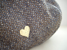 Load image into Gallery viewer, Gold Heart Pin Brooch, Small Brooch, Cute Hat pin.