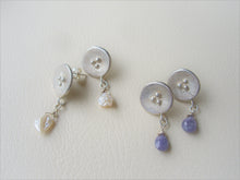Load image into Gallery viewer, Round Silver Dangle Earrings With Keshi Pearl, Poppy Artisan Jewelry.
