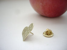 Load image into Gallery viewer, Gold Heart Pin Brooch, Small Brooch, Cute Hat pin.