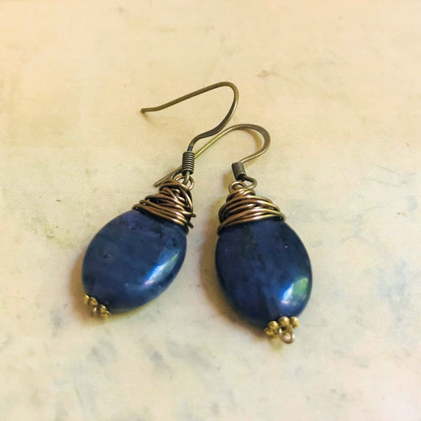 How to make wire wrapped earrings.