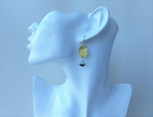 Load image into Gallery viewer, Gold Hummered Oval Disc Earrings with Stone