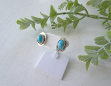 Load image into Gallery viewer, Silver Turquoise Earrings