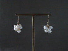 Load image into Gallery viewer, Fresh Water Pearl Cluster Short Earrings