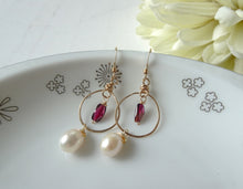 Load image into Gallery viewer, Garnet and pearl earrings