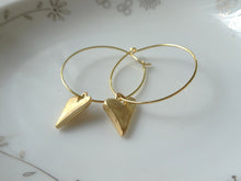 Load image into Gallery viewer, Gold heart hoop earrings