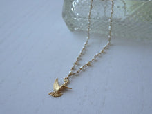 Load image into Gallery viewer, Gold Humming Bird Pearl Chain Necklace