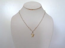 Load image into Gallery viewer, Gold Humming Bird Pearl Chain Necklace