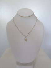 Load image into Gallery viewer, Gold Humming Bird Pearl Chain Necklace