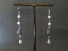 Load image into Gallery viewer, Pisces Pearl Strand Earrings