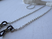 Load image into Gallery viewer, Designed Cable Glasses Chain