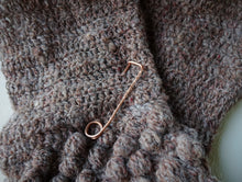 Load image into Gallery viewer, Copper Shawl Pin, Handforged Safety Pin