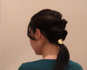 Minimalist Brass Hair Cuff, Hammered Oval Metal Hair Jewelry on hair