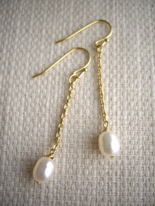 Simple chain earrings with pearl, Gold pearl earrings, Gift under 20.
